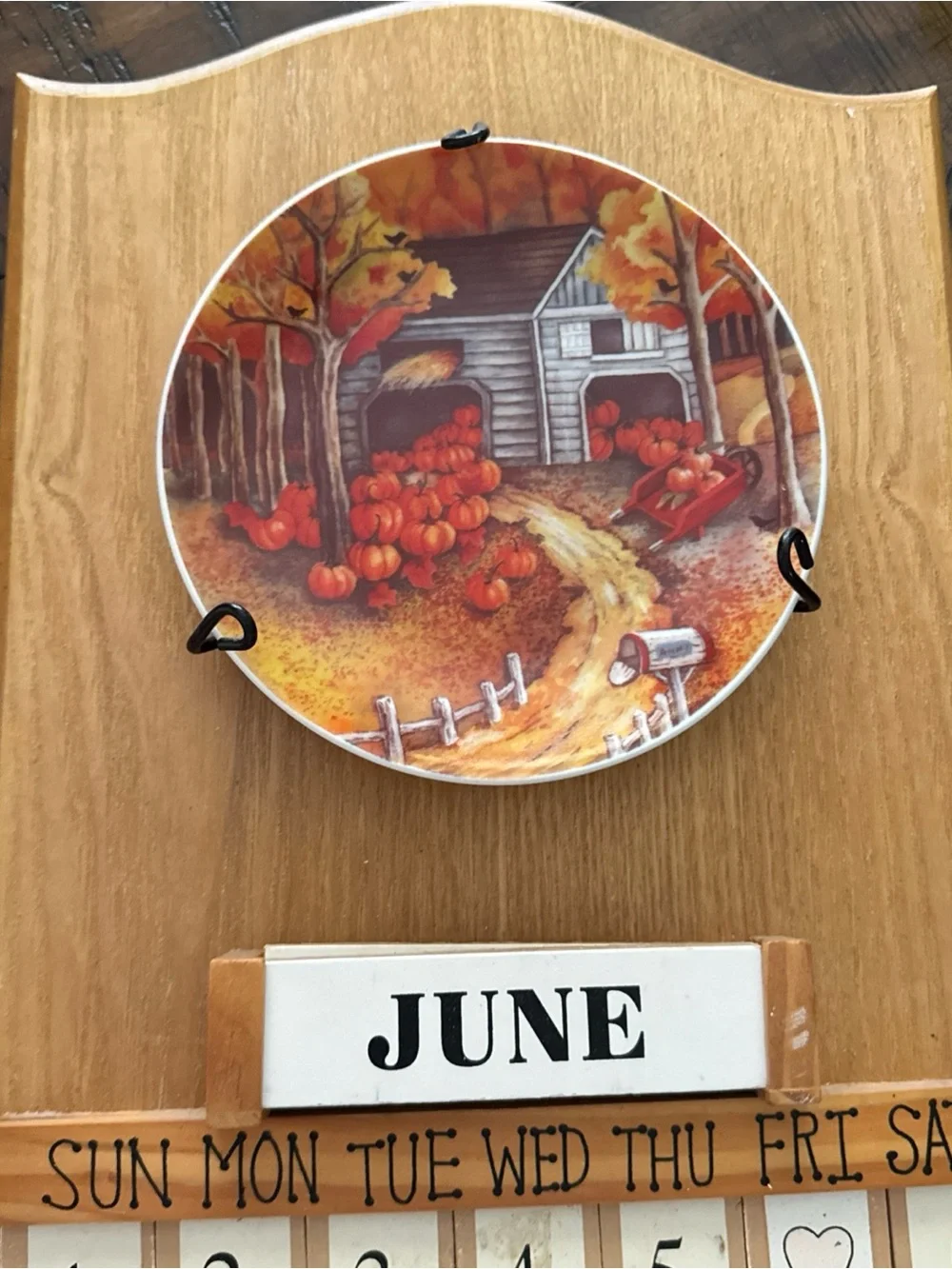 Vtg Wooden Perpetual Country Kitchen Calendar W/ Wood Tiles & Season Plates Comp